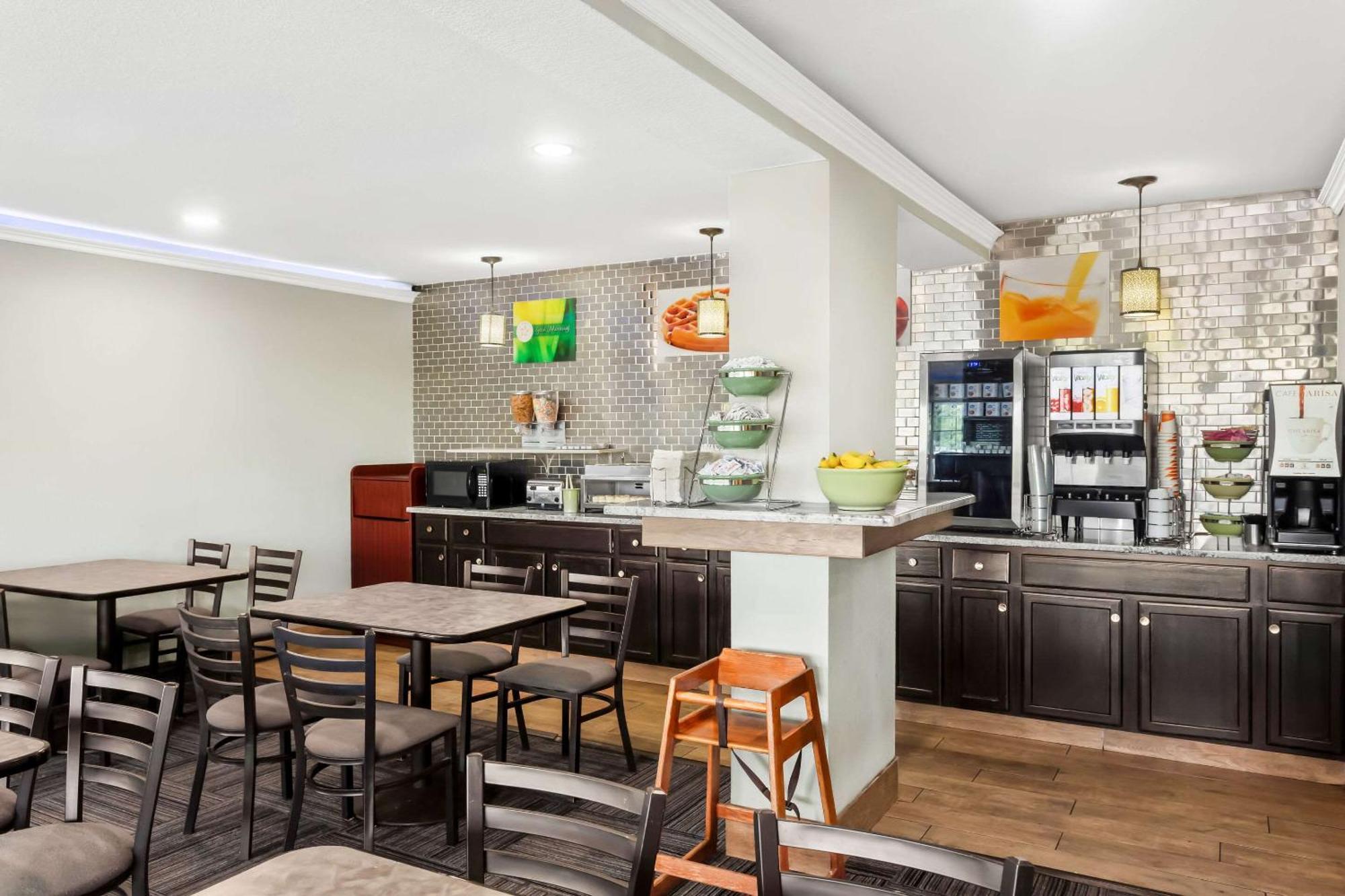 Econo Lodge Waynesboro - Skyline Drive Dış mekan fotoğraf