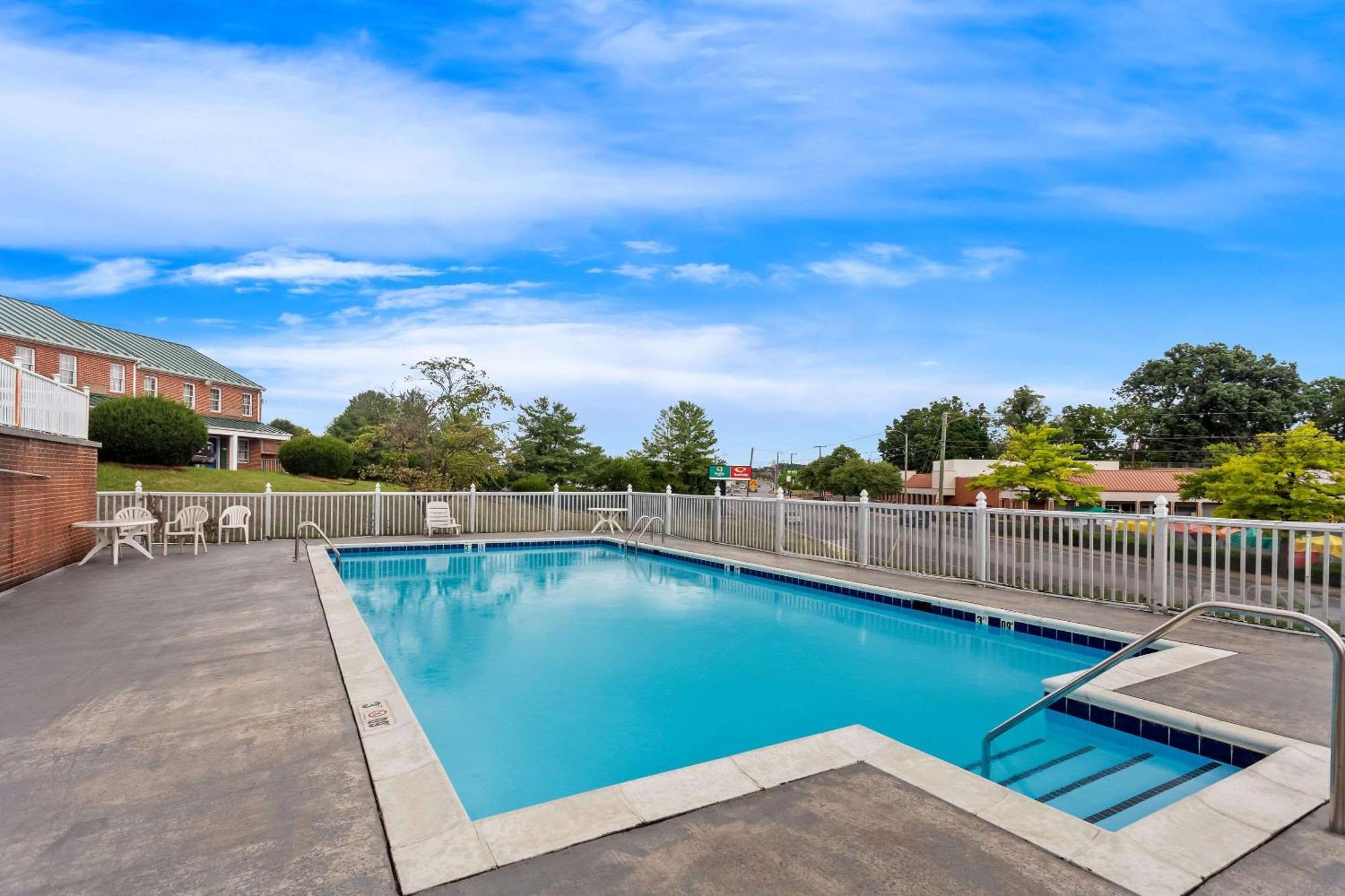 Econo Lodge Waynesboro - Skyline Drive Dış mekan fotoğraf