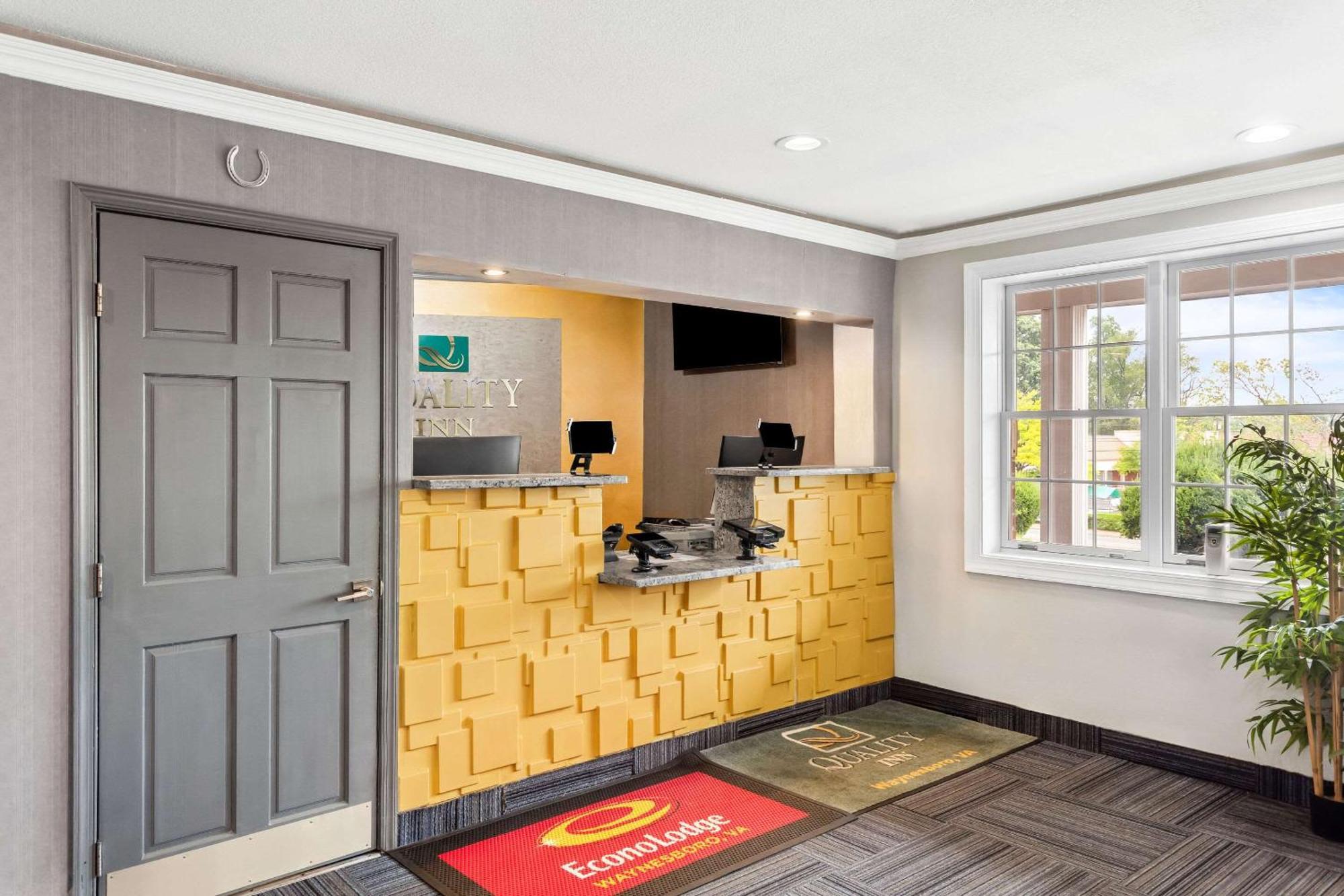 Econo Lodge Waynesboro - Skyline Drive Dış mekan fotoğraf