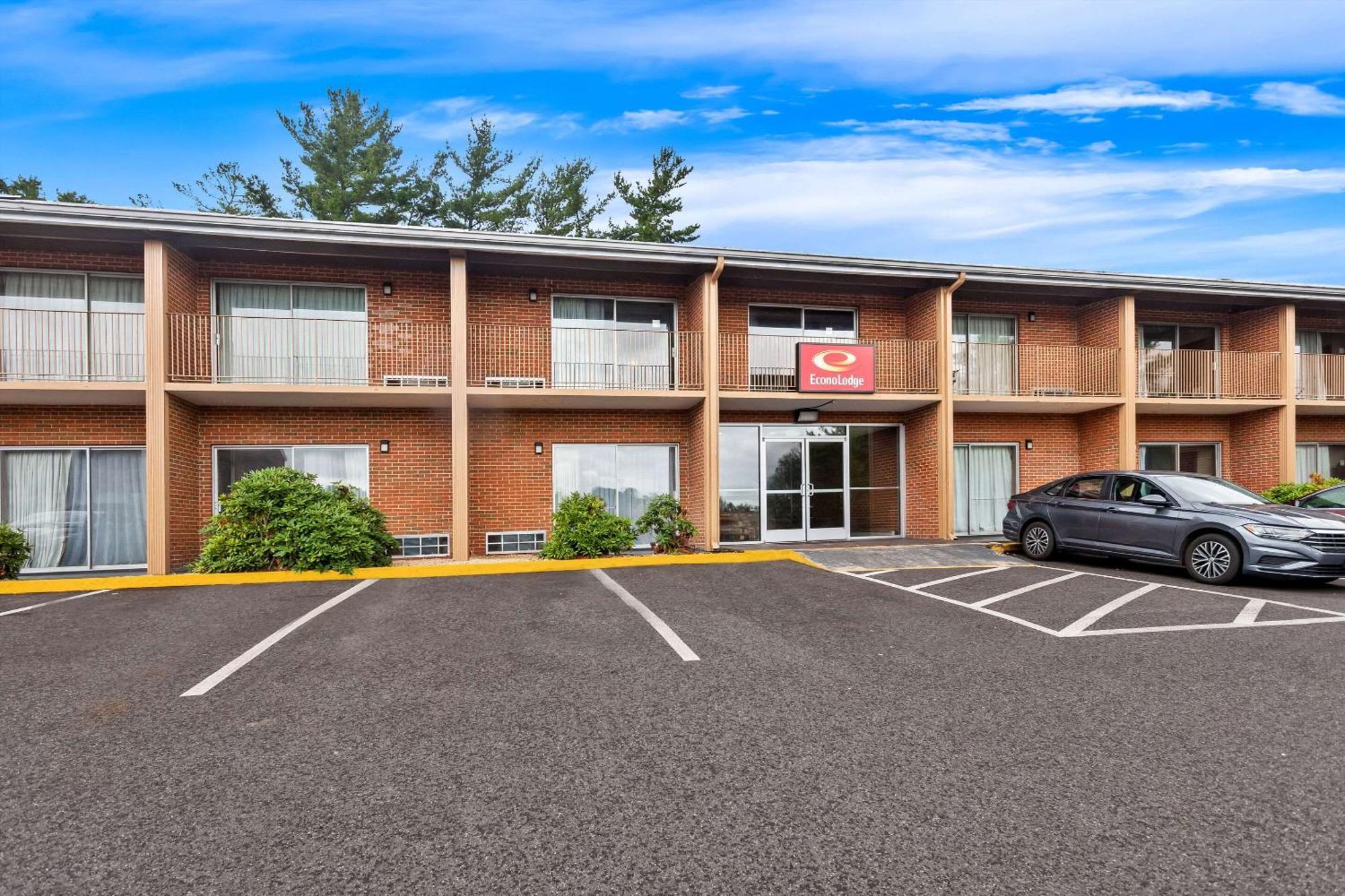Econo Lodge Waynesboro - Skyline Drive Dış mekan fotoğraf