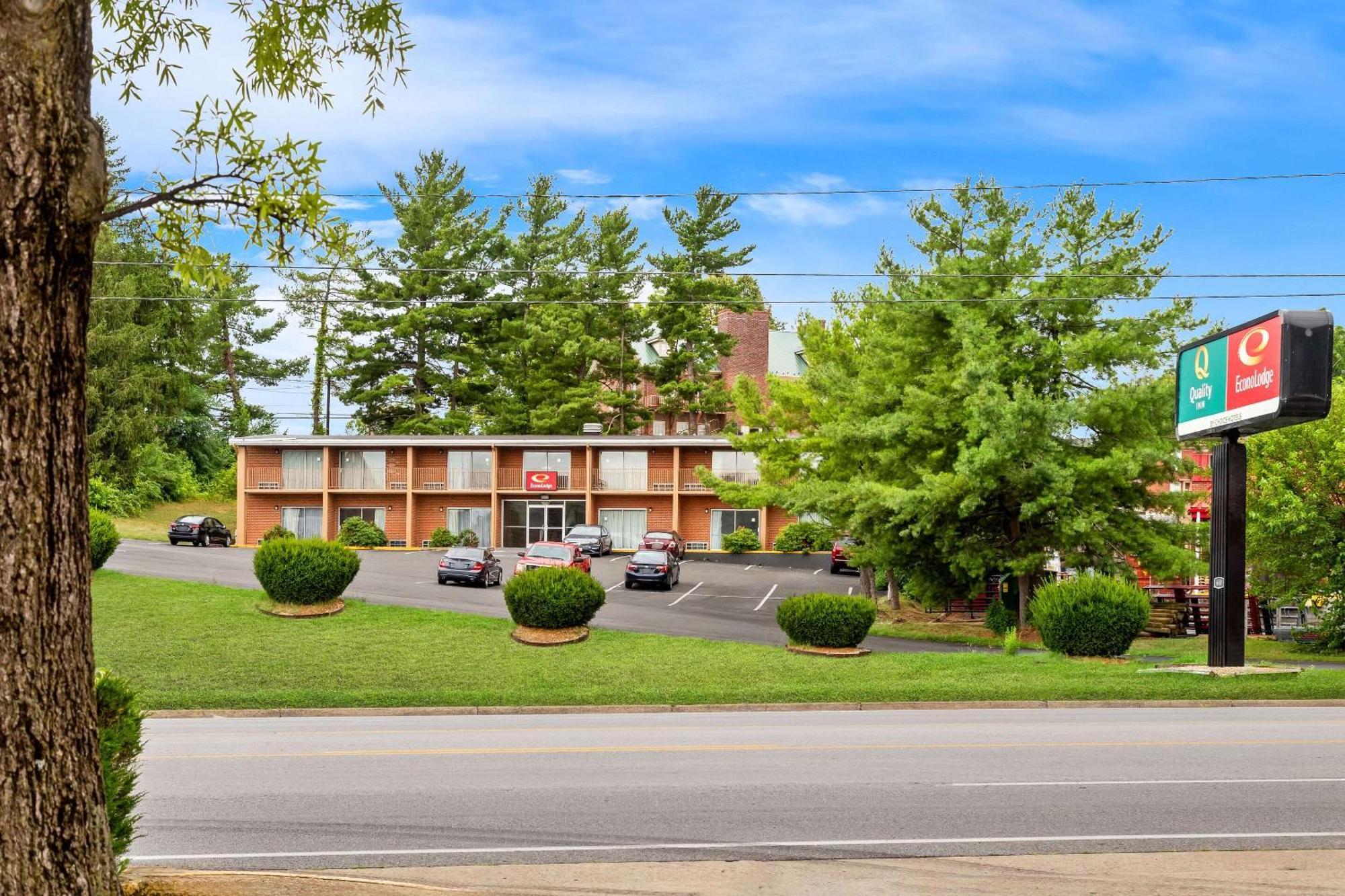 Econo Lodge Waynesboro - Skyline Drive Dış mekan fotoğraf